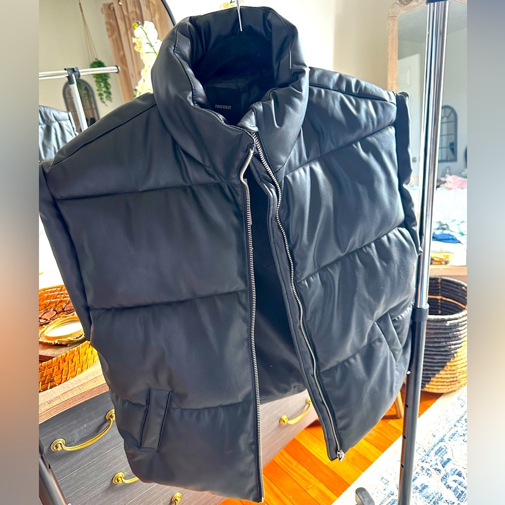 NWT oversized leather bomber vest